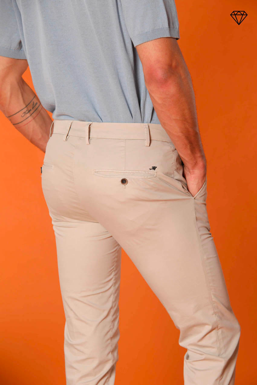 Milano pantalone chino uomo in cotone pima extra slim fit ①