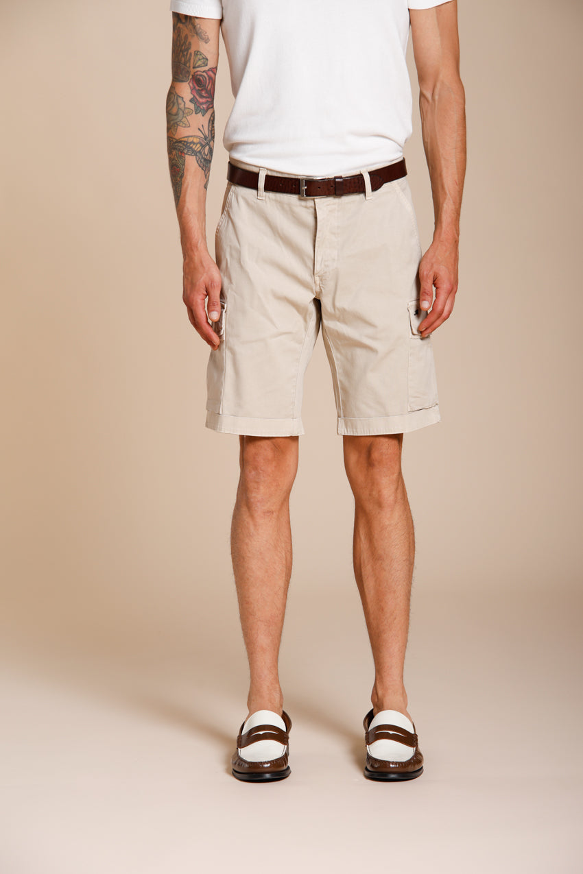 Chile Bermuda Cargo Herren aus Stretch-Satin slim fit ①