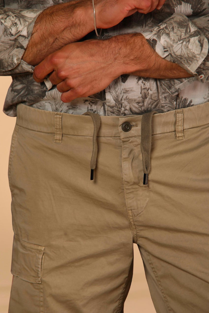 Cargo M74 Herren Cargo-Shorts aus Gabardine in relaxed fit ①