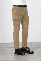 Chile Herren-Cargohose aus breit geripptem Samt mit regular fit