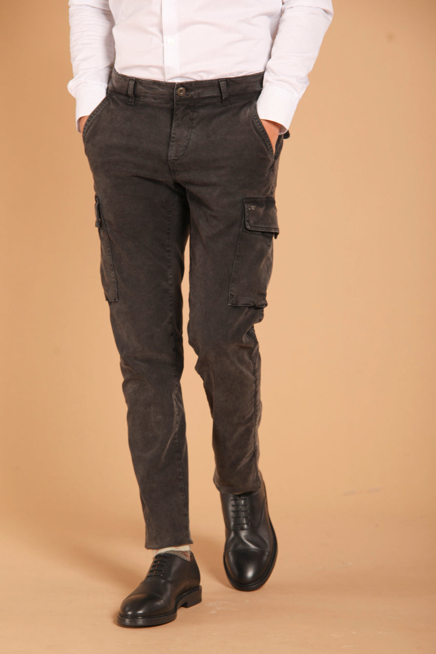 immagine 2 di pantalone cargo uomo modello Chile1 di colore nero, fit extra slim di Mason's