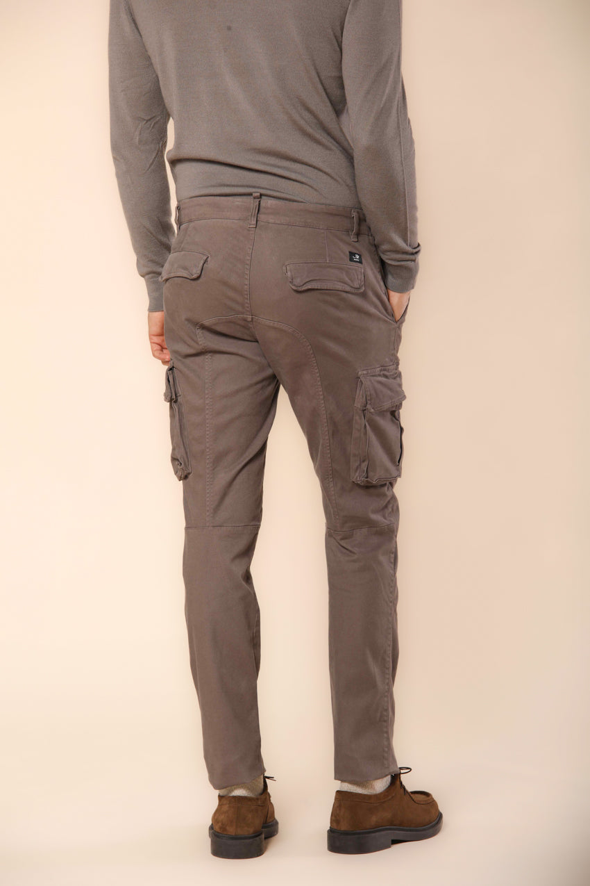 Chile Herren Cargohose aus Gabardine extra slim Fit ①