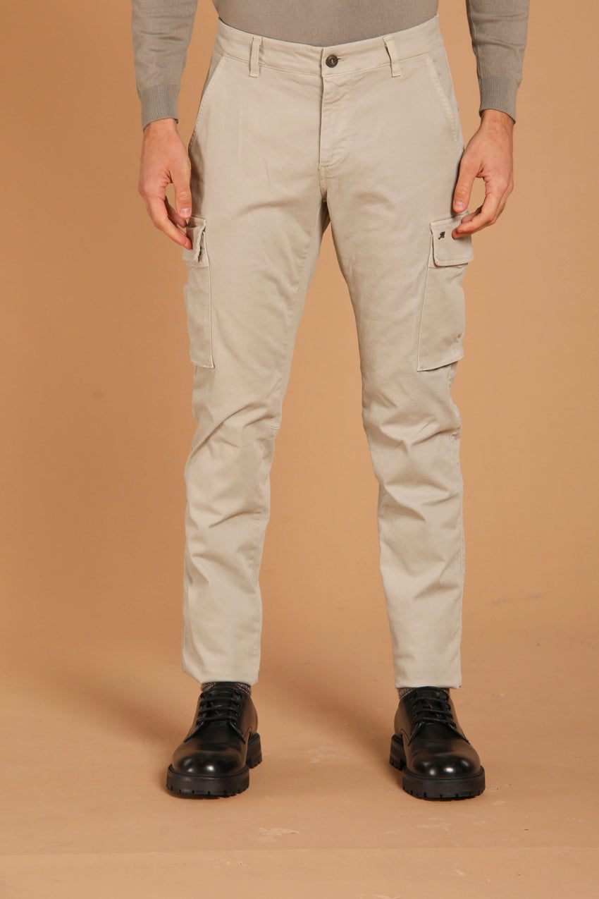 Chile Herren Cargohose aus Gabardine extra slim Fit ①