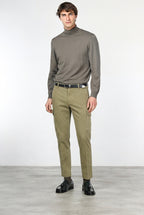 Chile Cargohose für Herren aus Stretch-Gabardine, Extra Slim Fit ①