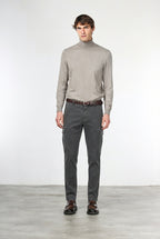 Chile Herren-Cargohose aus Stretch-Gabardine Extra Slim Fit ①