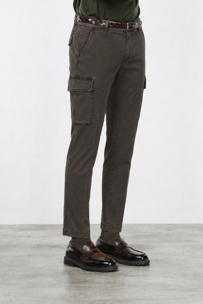 Chile Cargo-Hose für Herren aus Stretch-Gabardine mit extra slim fit ①
