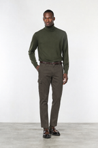 Chile Cargo-Hose für Herren aus Stretch-Gabardine mit extra slim fit ①
