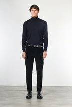 Chile Herren-Cargohose aus 500-Rippen-Samt mit extra slim fit ①