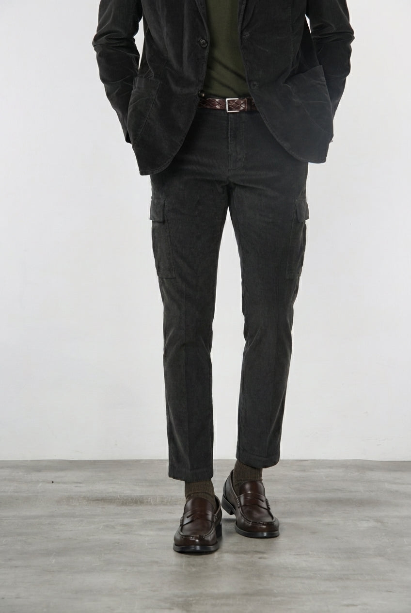 Chile Herren-Cargohose aus 500-Rippen-Samt mit extra slim fit ①