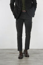 Chile Herren-Cargohose aus 500-Rippen-Samt mit extra slim fit ①