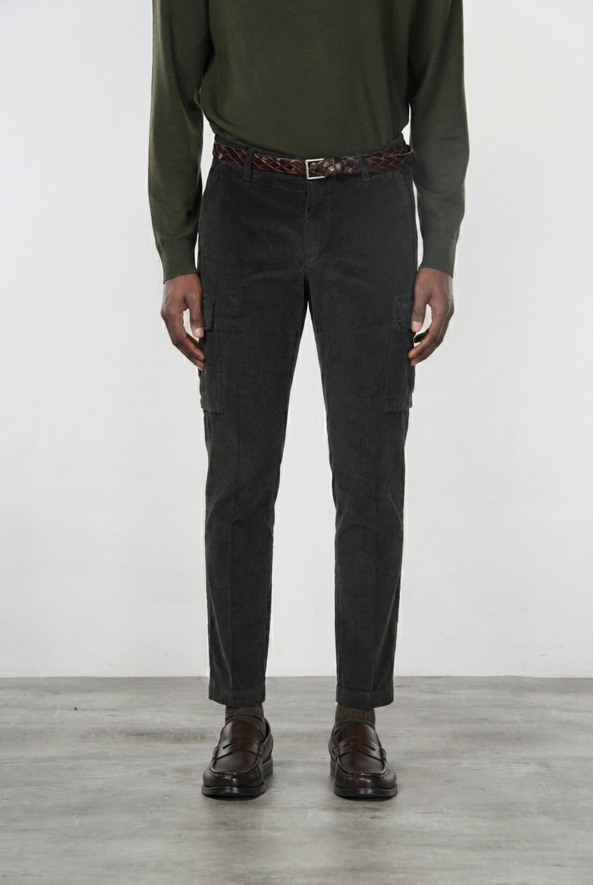 Chile Herren-Cargohose aus 500-Rippen-Samt mit extra slim fit ①