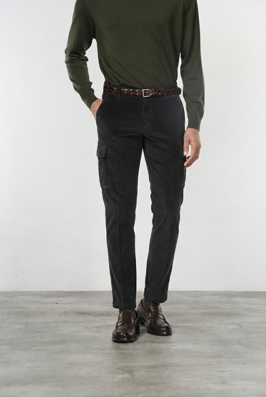 Chile Herren-Cargohose aus 500-Rippen-Samt mit extra slim fit ①