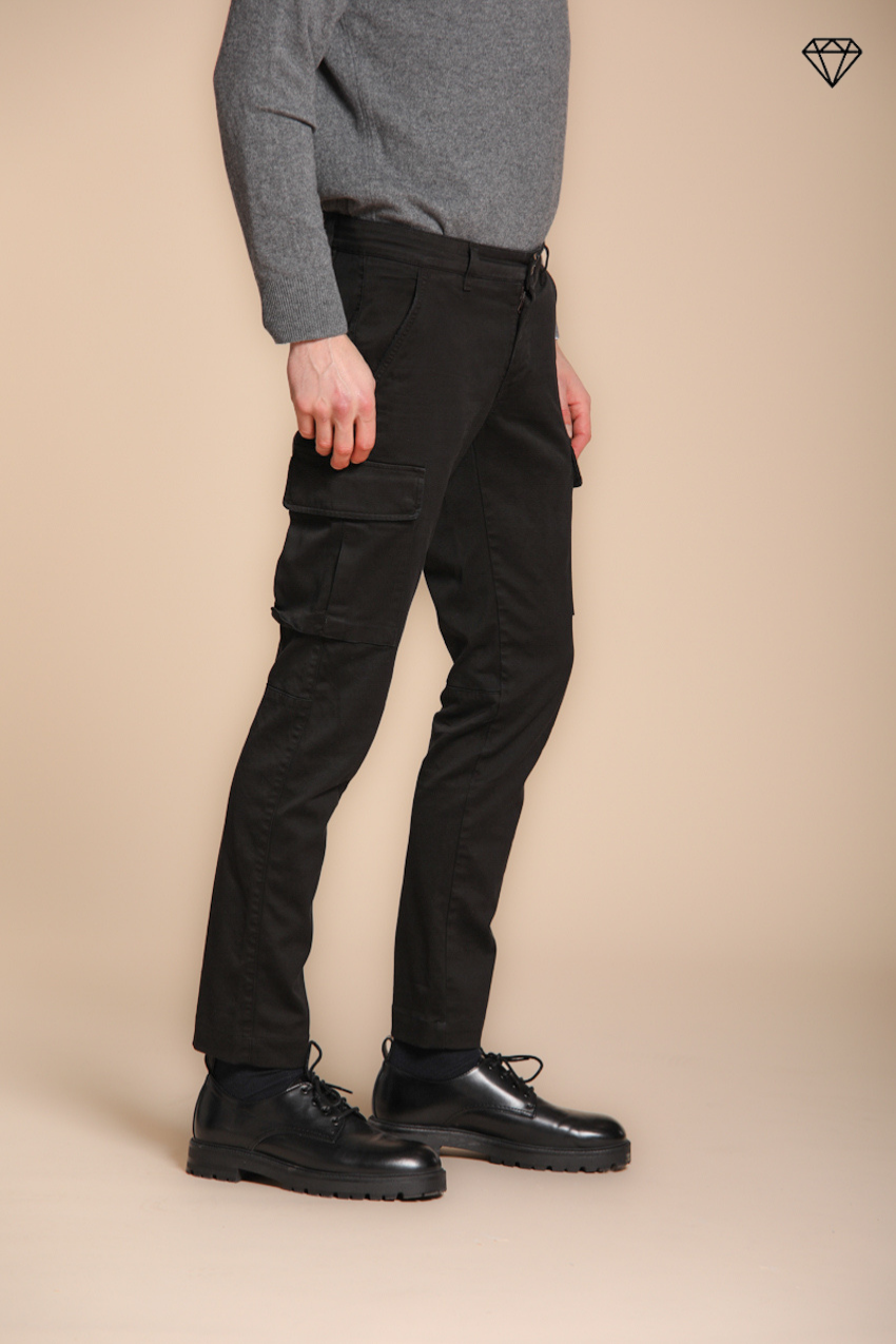 Chile Herren-Cargohose aus Gabardine extra slim fit ①