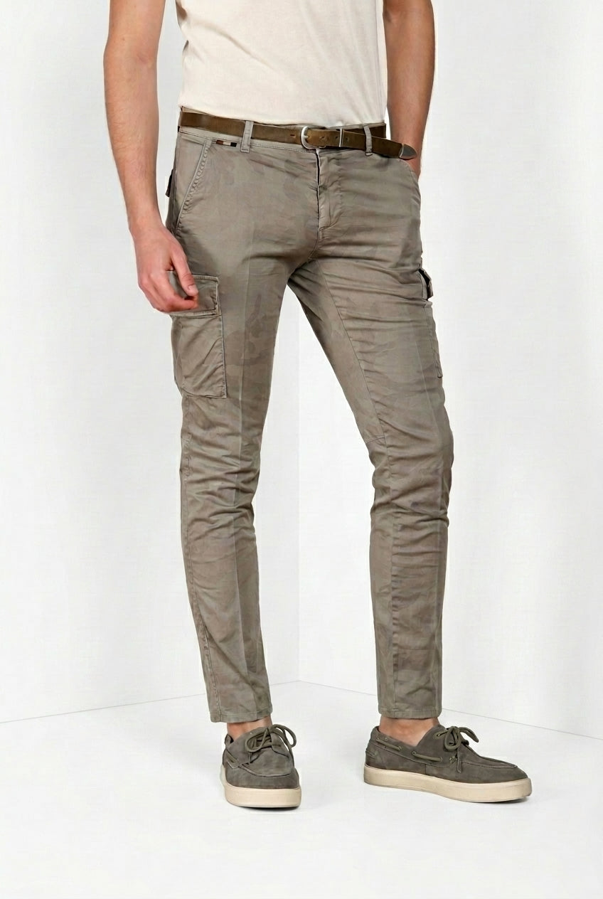 Chile Hose Cargo Herren aus Twill Camouflage-Print extra slim fit ①