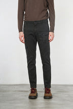 George Coolpocket Herren-Cargohose aus Gabardine mit carrot fit ①