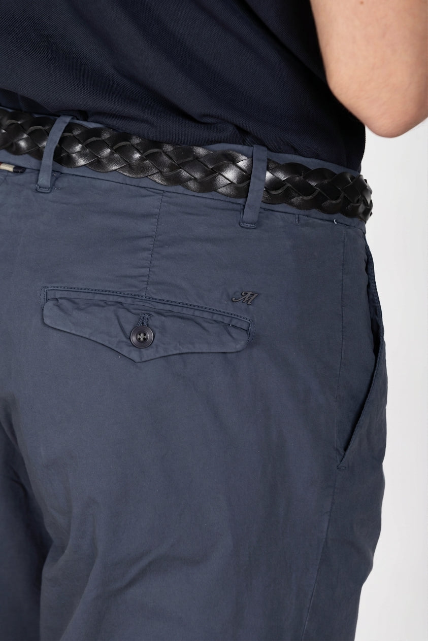 Pinces Hose Chino Mann aus Stretch Gabardine relaxed fit
