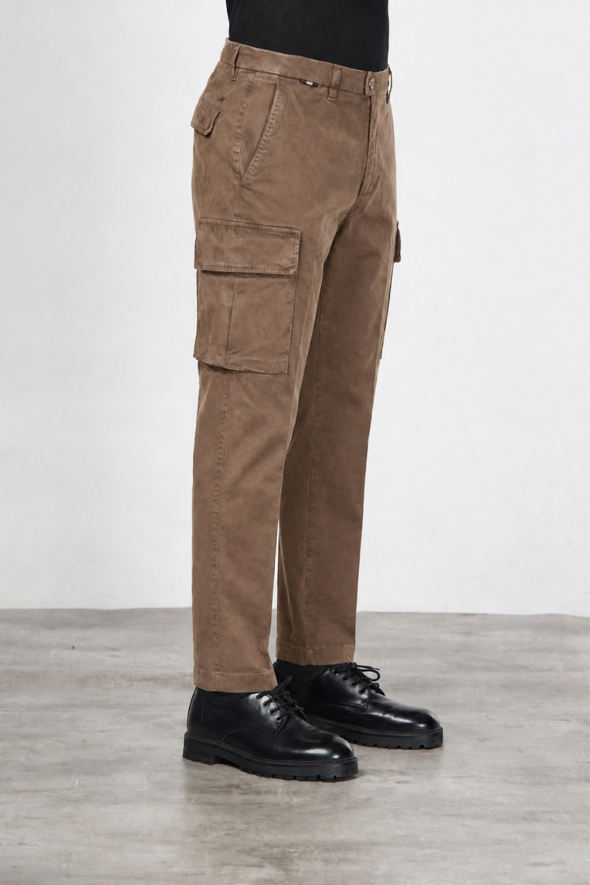 Chile Herren-Cargohose aus Gabardine mit carrot fit
