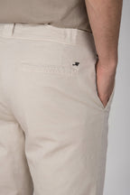 Madison M74 pantalone chino uomo in twill leggero stretch carrot fit