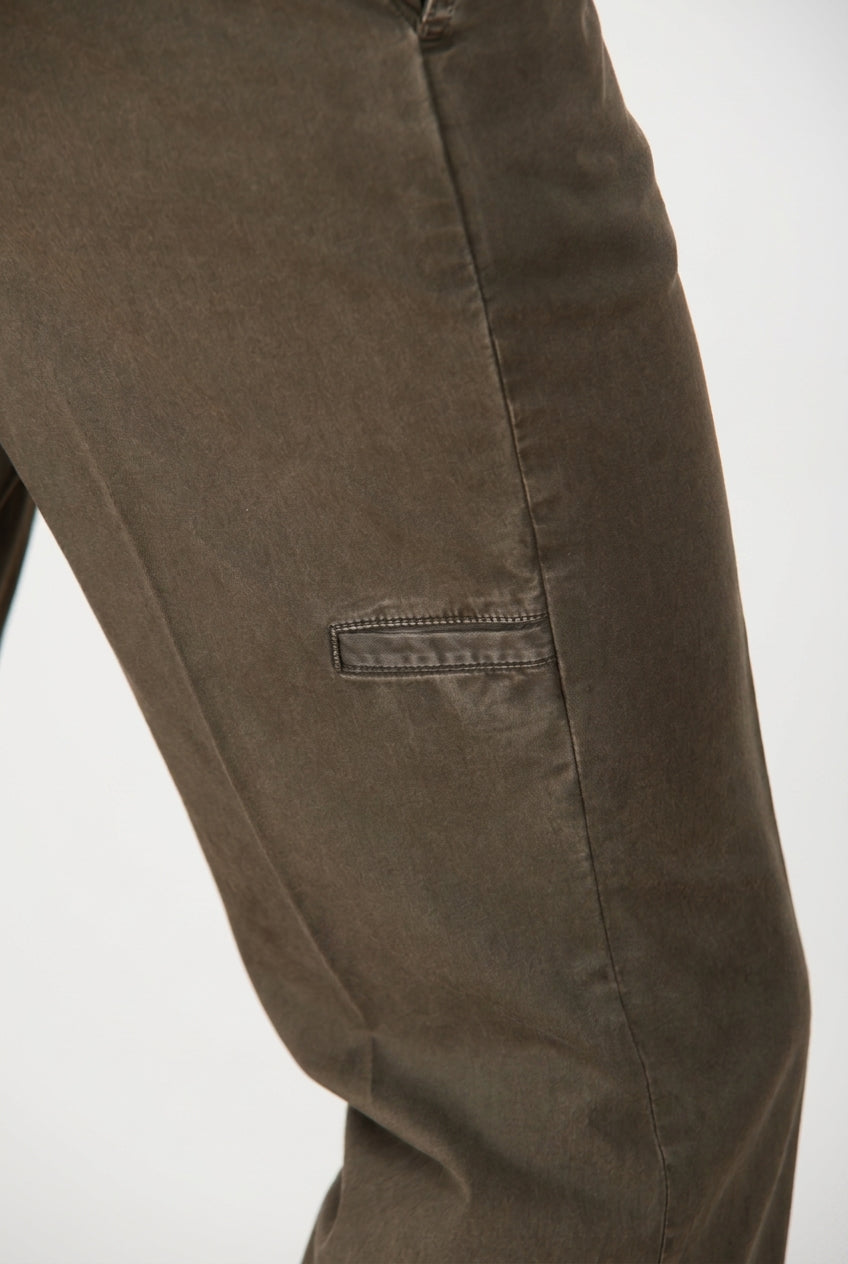 Madison M74 Hose Chino Herren aus leichtem Stretch-Twill carrot fit