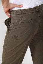 Madison M74 Hose Chino Herren aus leichtem Stretch-Twill carrot fit