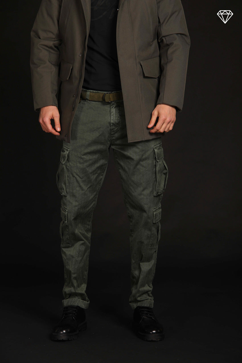 Bahamas Herren-Cargohose aus Baumwolle mit mikrogemustertem Resca-Logo Limited Edition relaxed Fit ①.