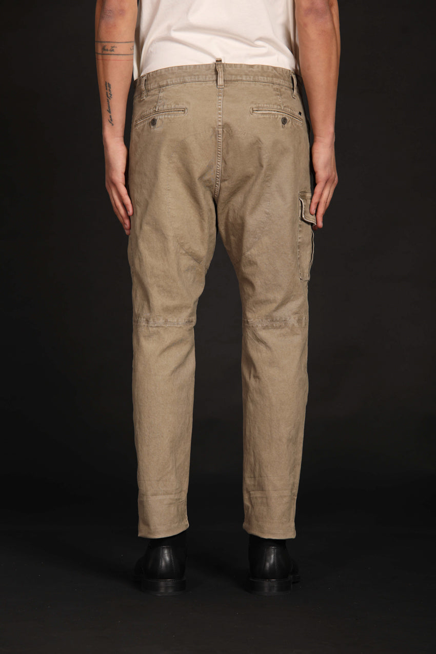 immagine 7 di pantalone cargo uomo modello George Coolpocket di colore kaki fit carrot di Mason's