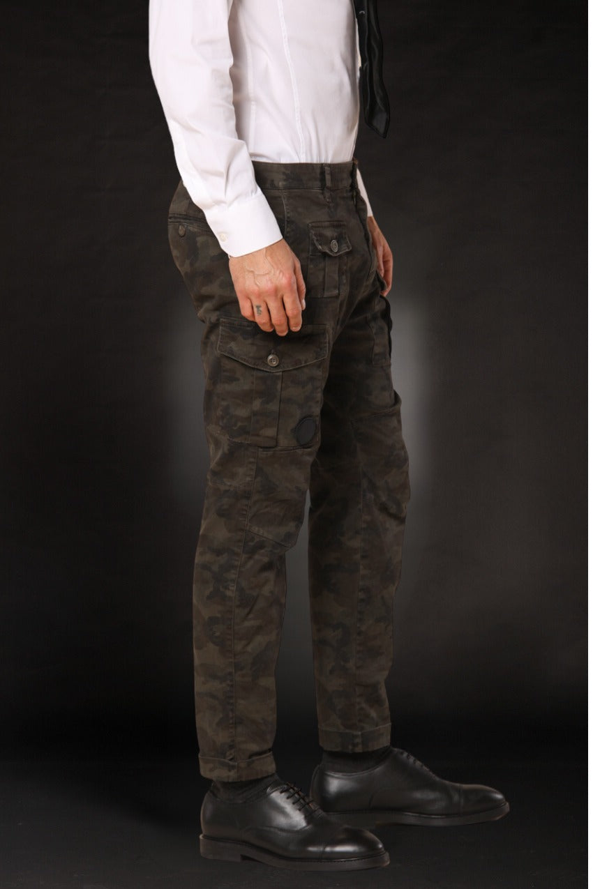 George Coolpocket Herren Cargo-Hose mit Camouflage-Muster Karotten-Schnitt limitierte Auflage ①