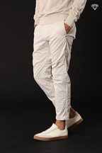 John Coolkhinos pantalone chino uomo in raso stretch logo edition carrot fit ①