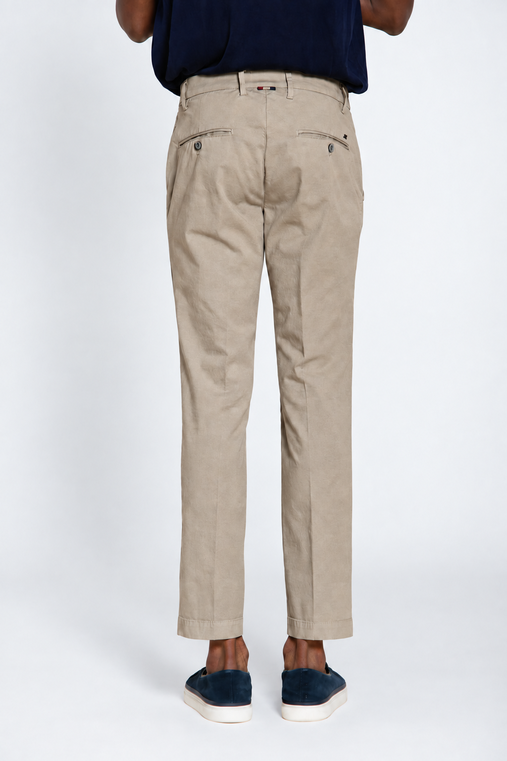 Milano pantalone chino uomo in gabardina stretch extra slim fit ①