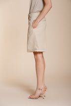 Brigitte Bermuda Chino Damen aus geflammter Baumwolle und Leinen relaxed fit