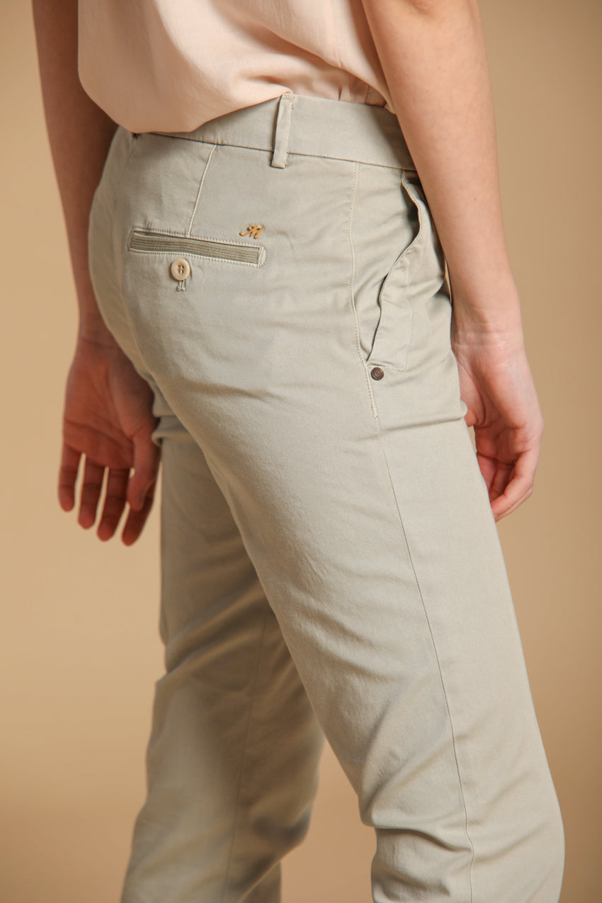 Jaqueline Archivio pantalone chino donna in gabardina slim fit