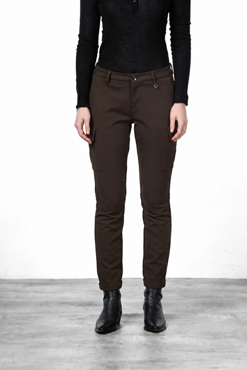 Chile City Cargo-Hose für Damen aus technischem Jersey mit slim fit
