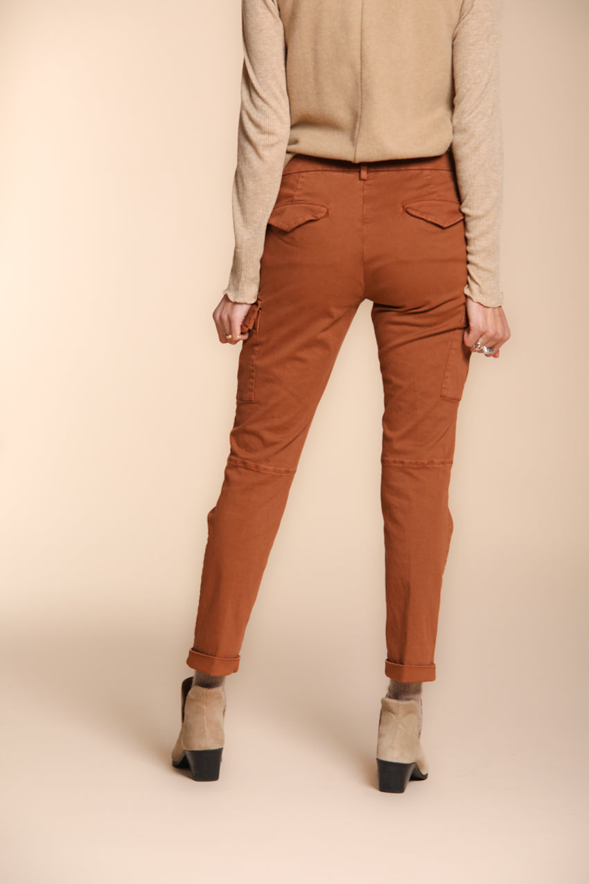 Foto 5 Chile City pantalone cargo donna in raso slim fit