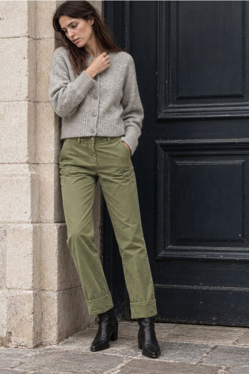 New York Carrot Chinohose für Damen aus glattem Samt mit carrot fit ①
