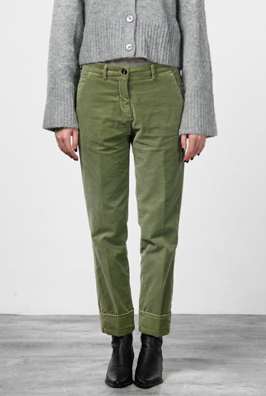 New York Carrot pantalone chino donna in velluto liscio carrot fit ①