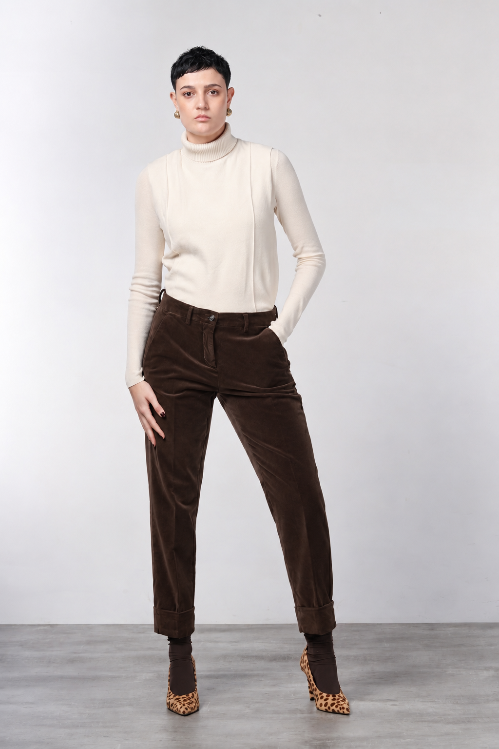 New York Carrot pantalone chino donna in velluto liscio carrot fit ①