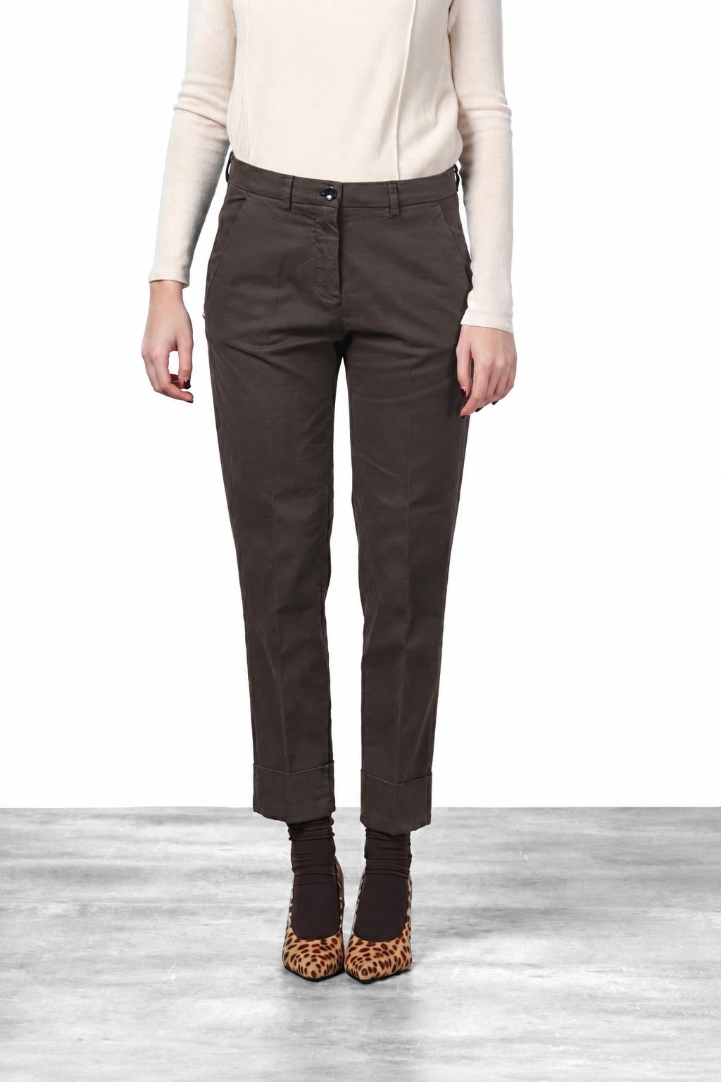 New York Carrot Damen-Chinohose aus Satin mit Carrot Fit ①