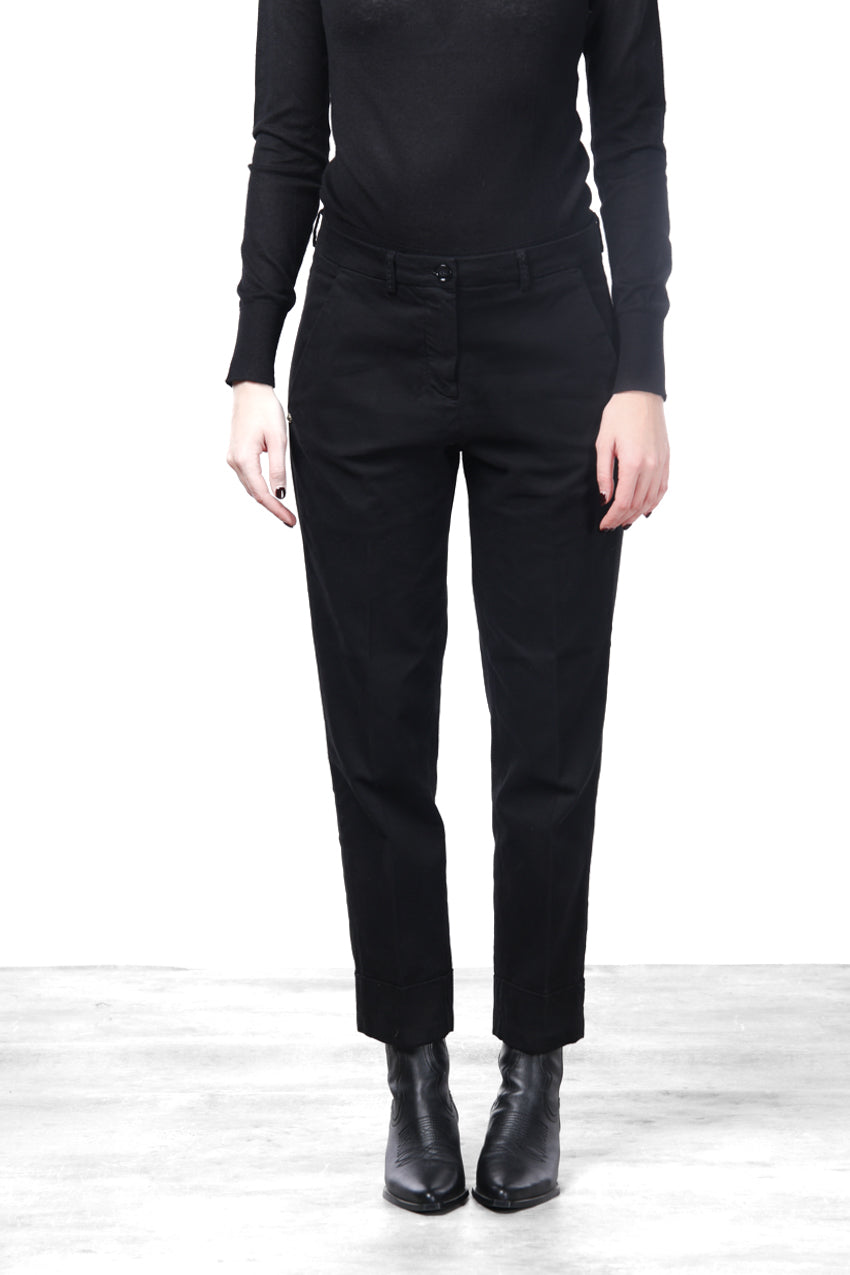 New York Carrot pantalone chino donna in raso carrot fit ①