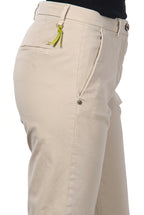 New York Carrot Chinohose für Damen aus Satin mit carrot fit ①
