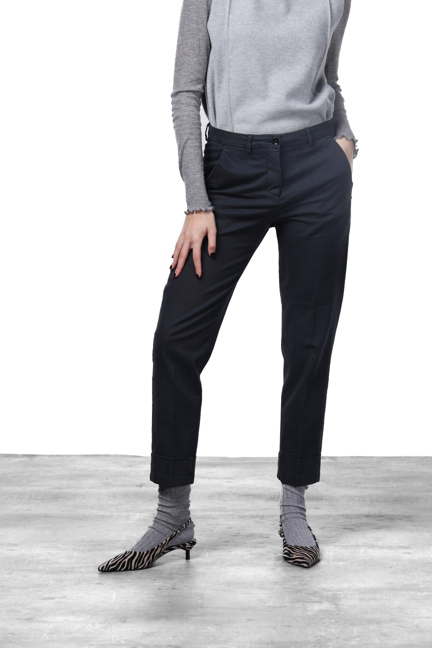New York Carrot Chinohose für Damen aus Satin mit carrot fit ①