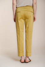 New York Carrot Hose Chino Damen aus Stretch-Satin carrot fit ①