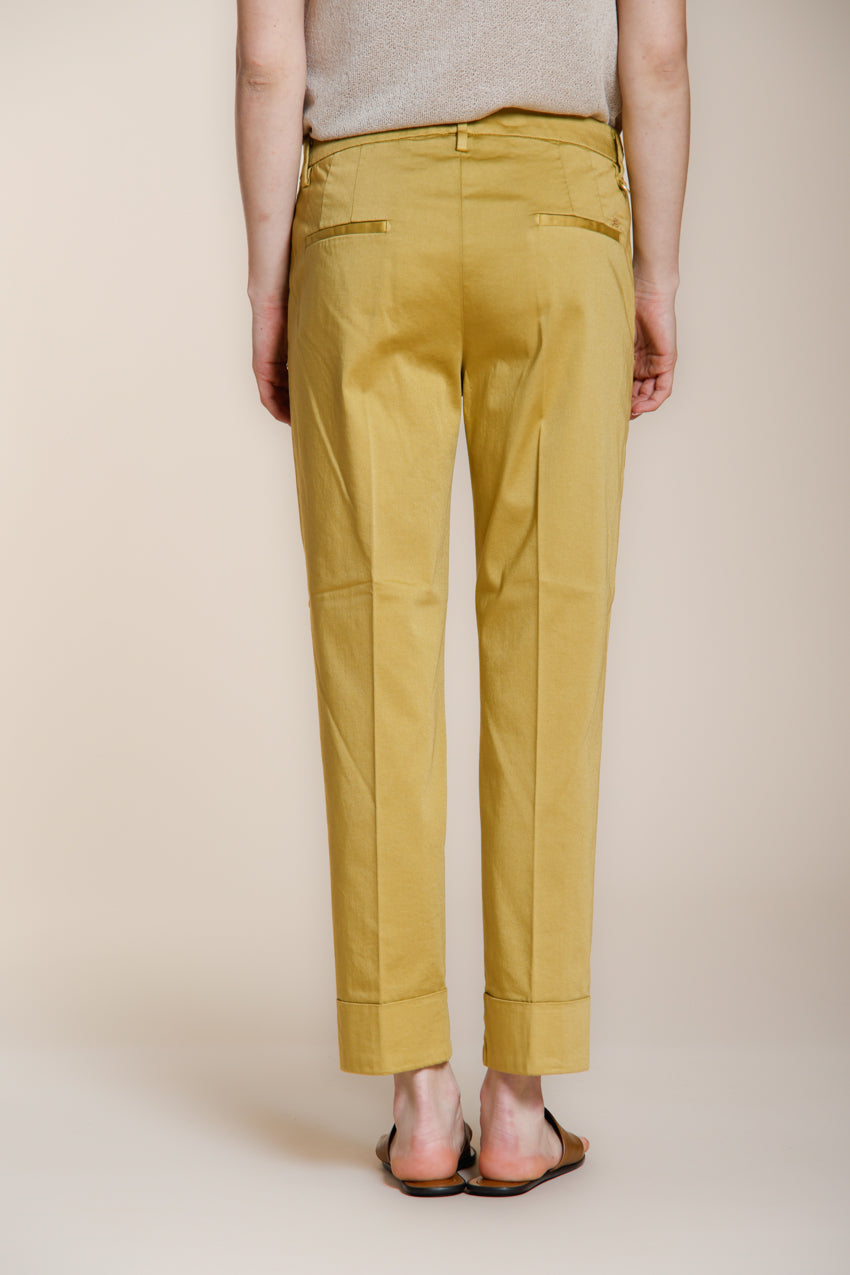 New York Carrot Hose Chino Damen aus Stretch-Satin carrot fit ①