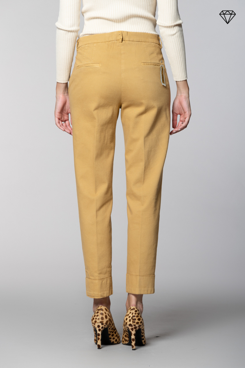 New York Carrot Damen-Chinohose aus Baumwolle und Wolle Carrot Fit ①