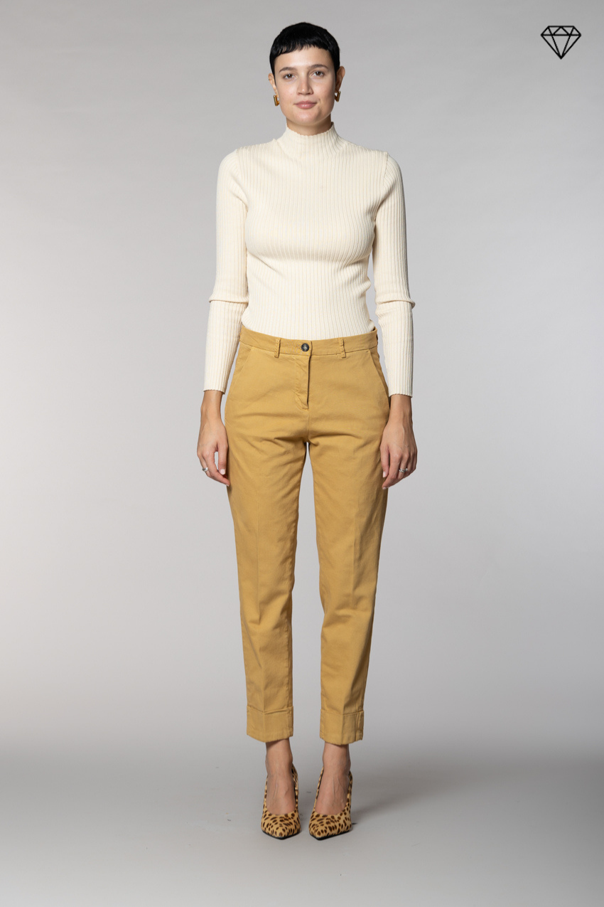New York Carrot Damen-Chinohose aus Baumwolle und Wolle Carrot Fit ①