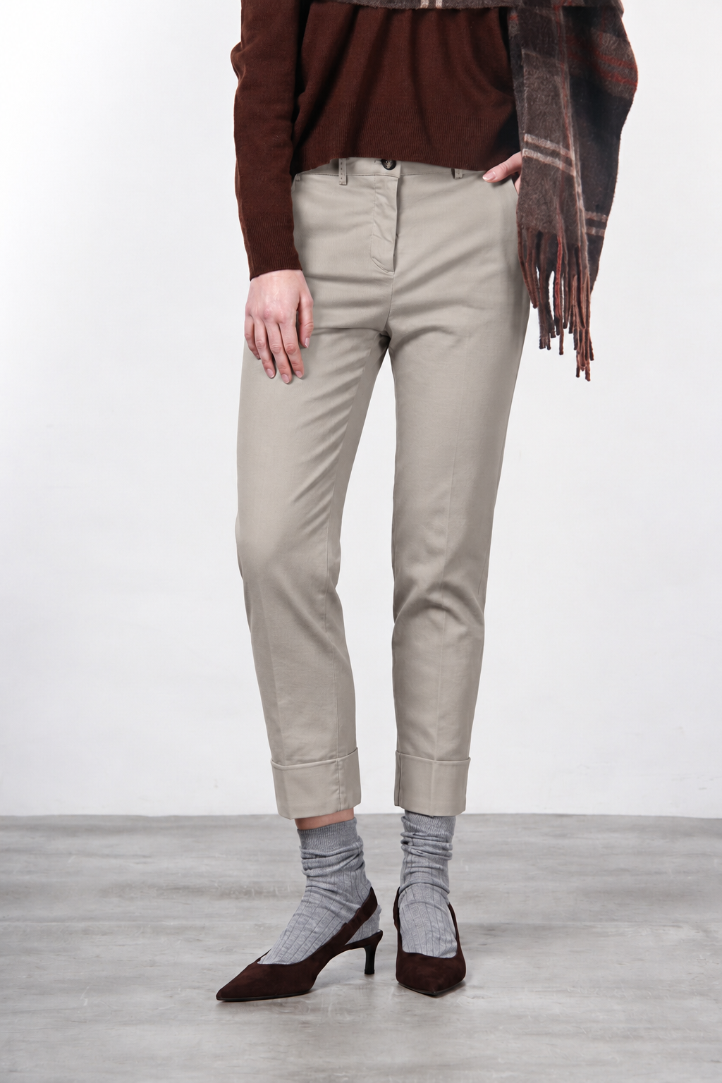 New York Carrot Chinohose für Damen aus Baumwoll- und Wollgabardine mit carrot fit ①
