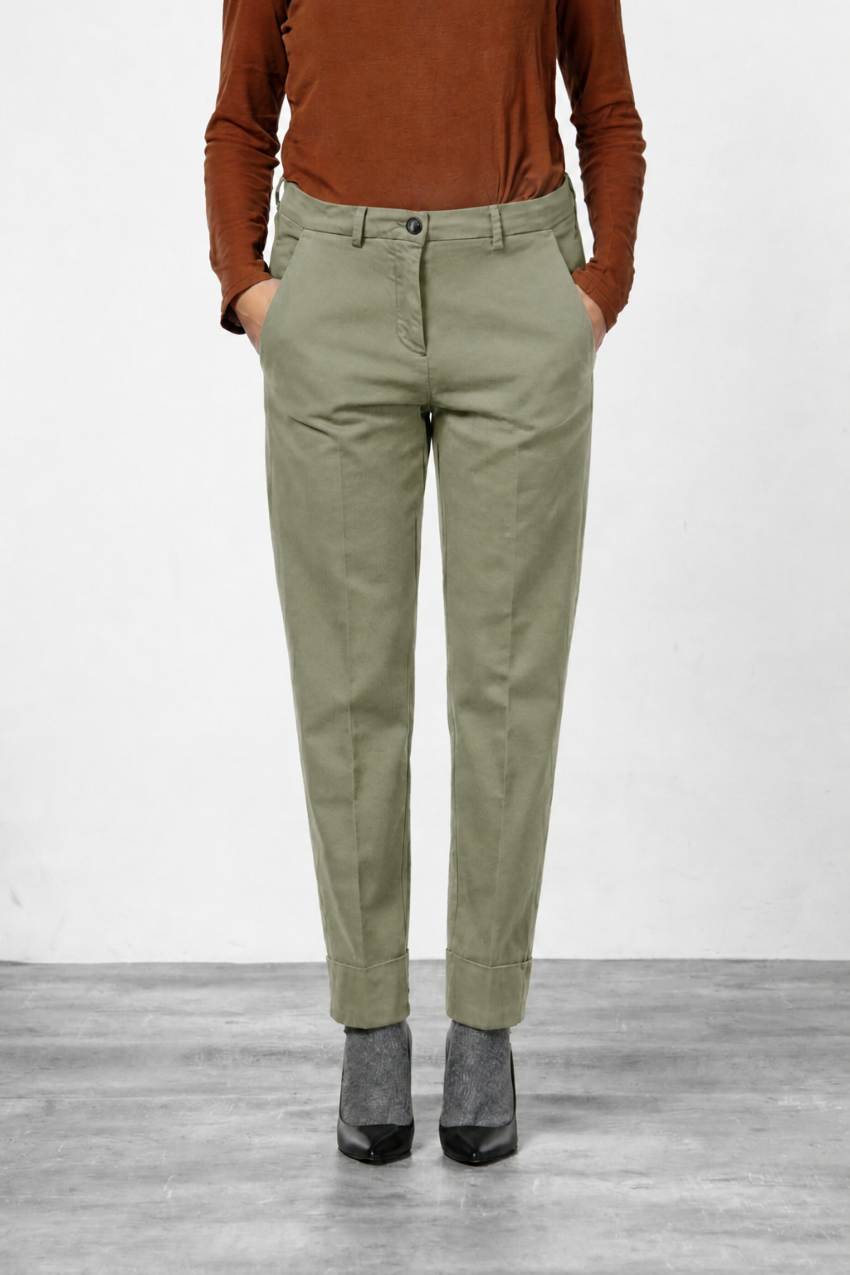 New York Carrot Chinohose für Damen aus Baumwoll- und Wollgabardine mit carrot fit ①