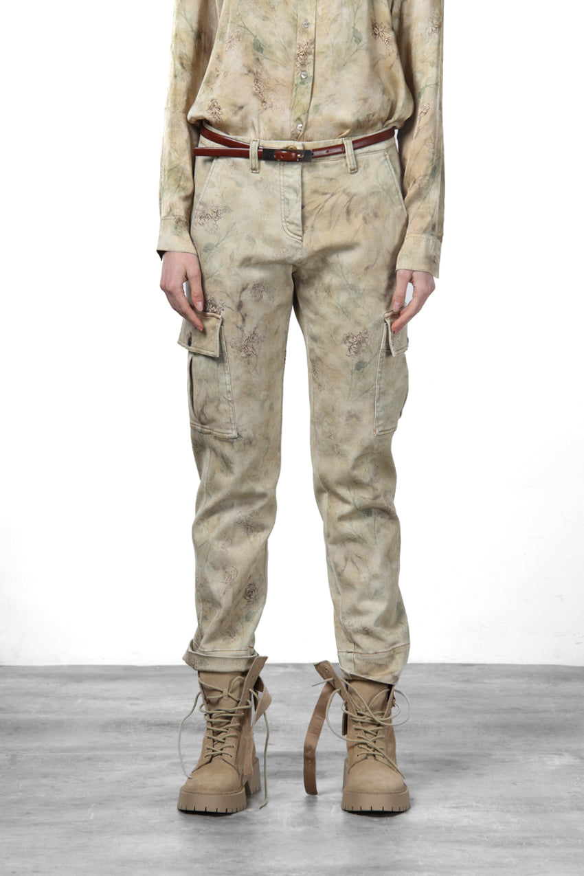 Marlene Cargo pantalone cargo donna in bull fantasia fiori sfumati carrot fit