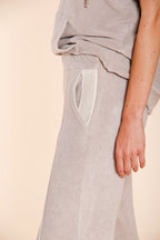 Easy Straight pantalone chino jogger donna in jersey spugna straight fit