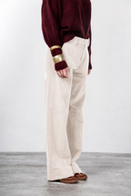 New York Studio Chinohose für Damen aus glattem Samt mit straight fit