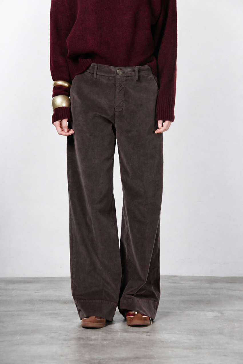 New York Studio Chinohose für Damen aus glattem Samt mit straight fit